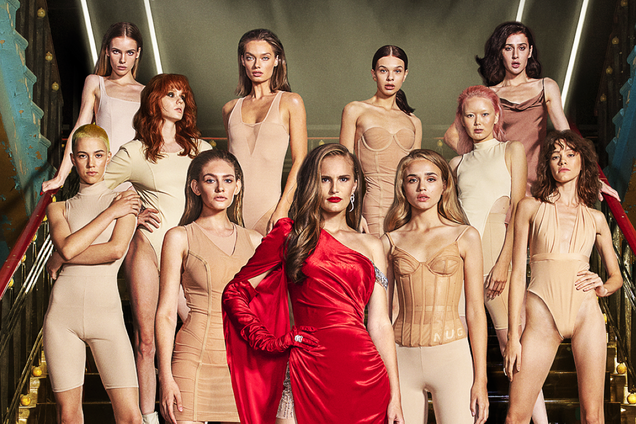 Учасниці 'Супер топмоделі по-українськи' і Алла Костромічова