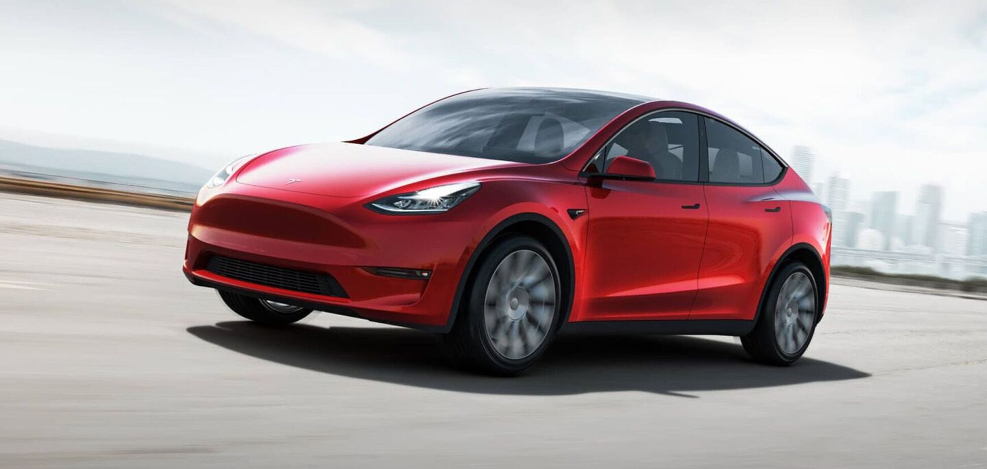 У нового кроссовера Tesla отлетела крыша в первый выезд после покупки