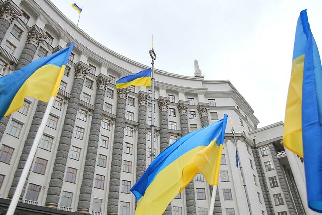 Многие украинцы в первую очередь надеются на себя, а не на власть
