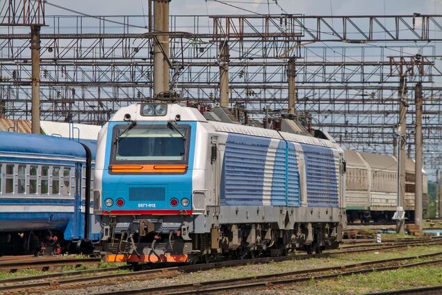 Железнодорожные пути Украины в критическом состоянии, – Омелян