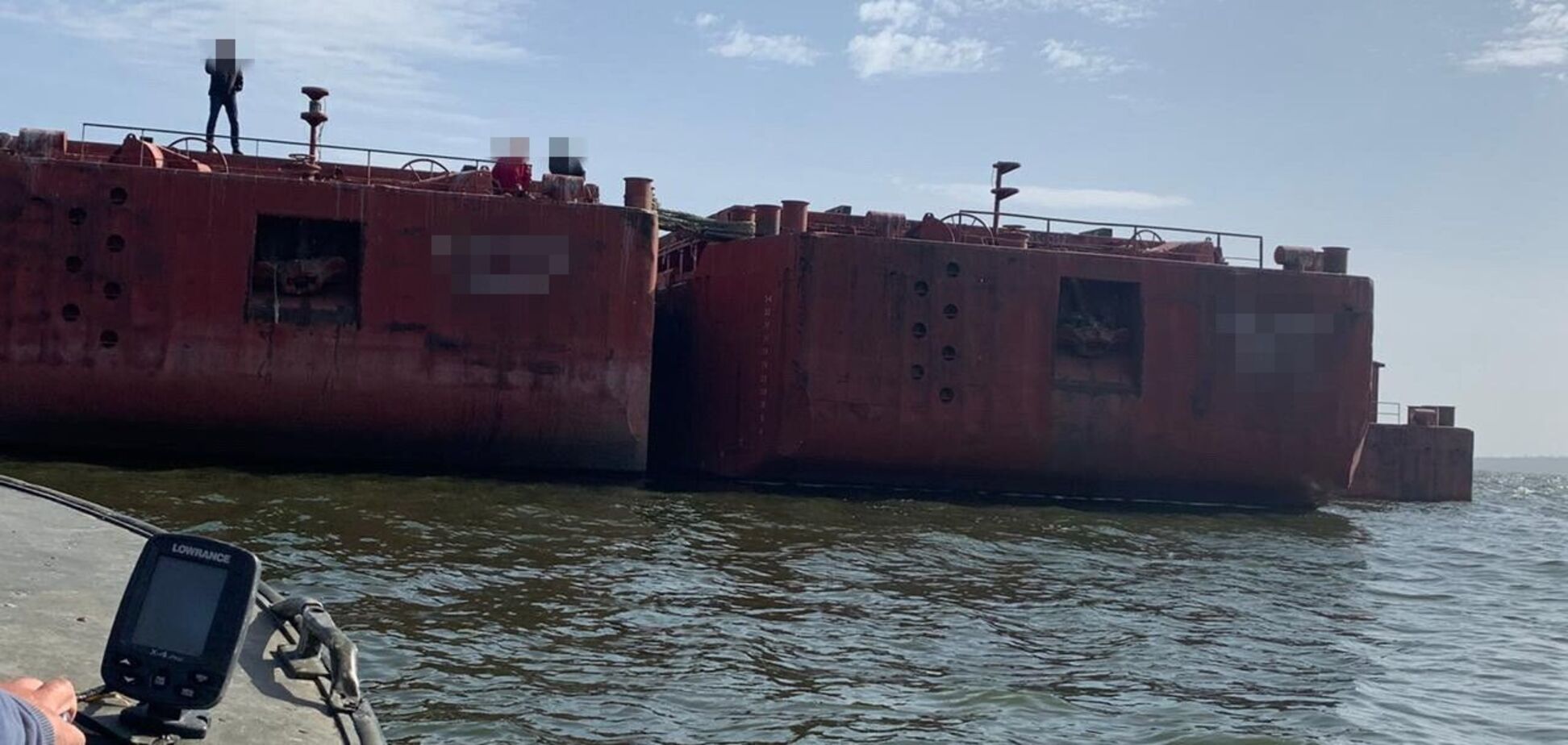 НАБУ і СБУ прийшли з обшуками в Дунайське пароплавство: розшукали зниклі кораблі