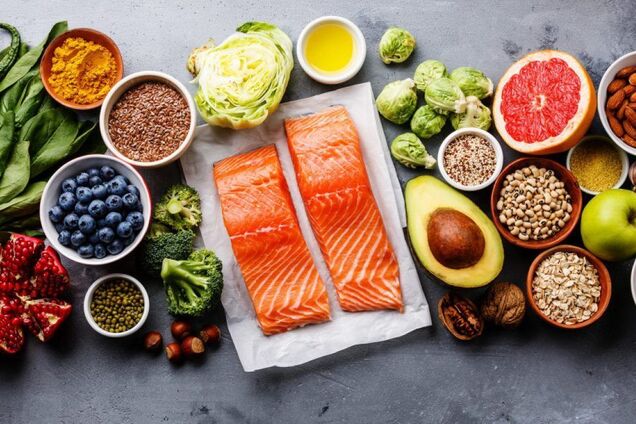 Дієтологи назвали продукти, які варто додати в осінній раціон