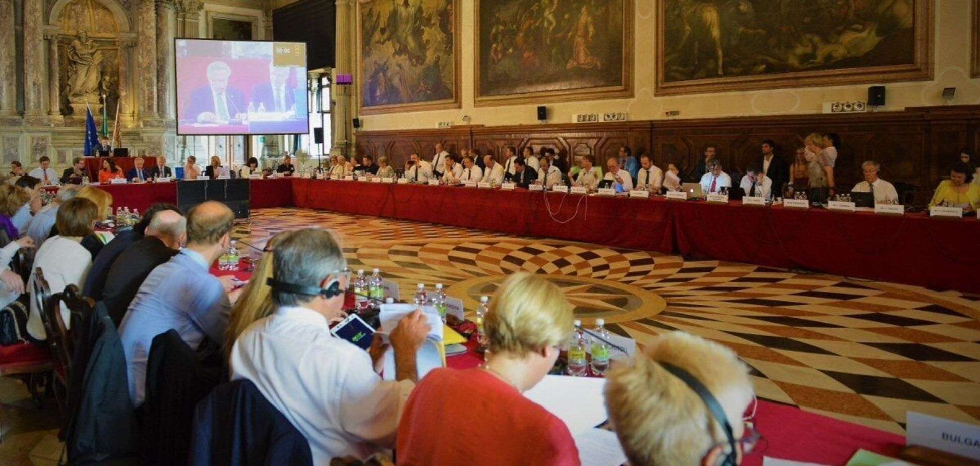 Венецианская комиссия утвердила отчет по законопроекту о судебной реформе