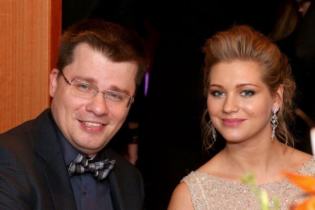 Харламов и Асмус делят дом на Рублевке за 100 миллионов рублей: как он выглядит