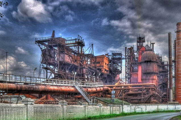 Комбінат Ілліча в Маріуполі знизив шкідливі викиди в рази, – міністр екології