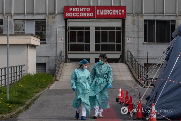 Врачи в Италии призвали ввести локдаун: могут умереть 10 тысяч человек за месяц