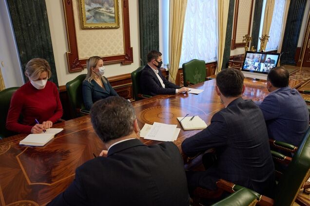 Зеленський ініціював створення національної програми для профілактики здоров'я