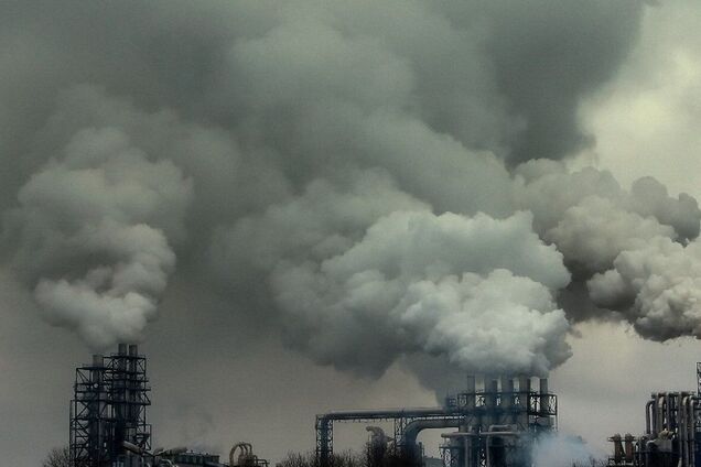 В Украине серьезно снижают вредные выбросы лишь отдельные предприятия, – министр экологии