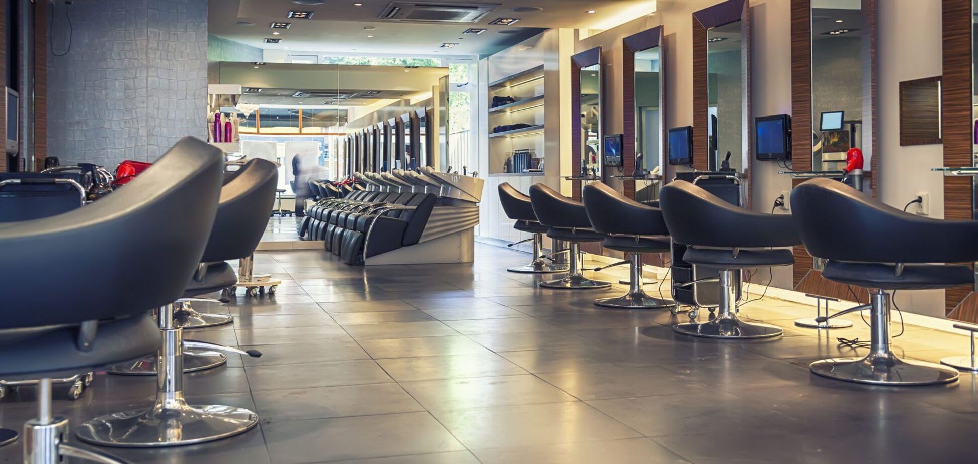 На выходных салоны красоты будут закрыты