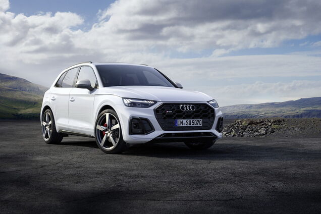 Audi обновила спортивный кроссовер SQ5