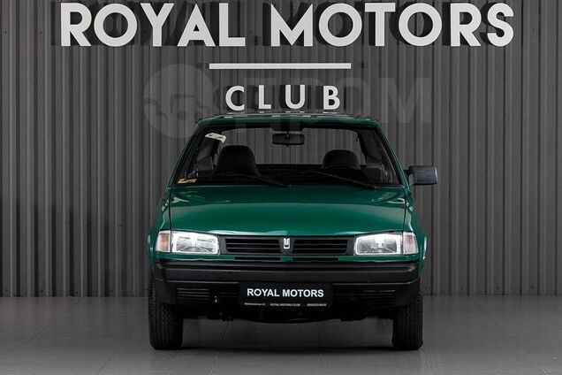 Редкий 'Москвич' продают за миллион