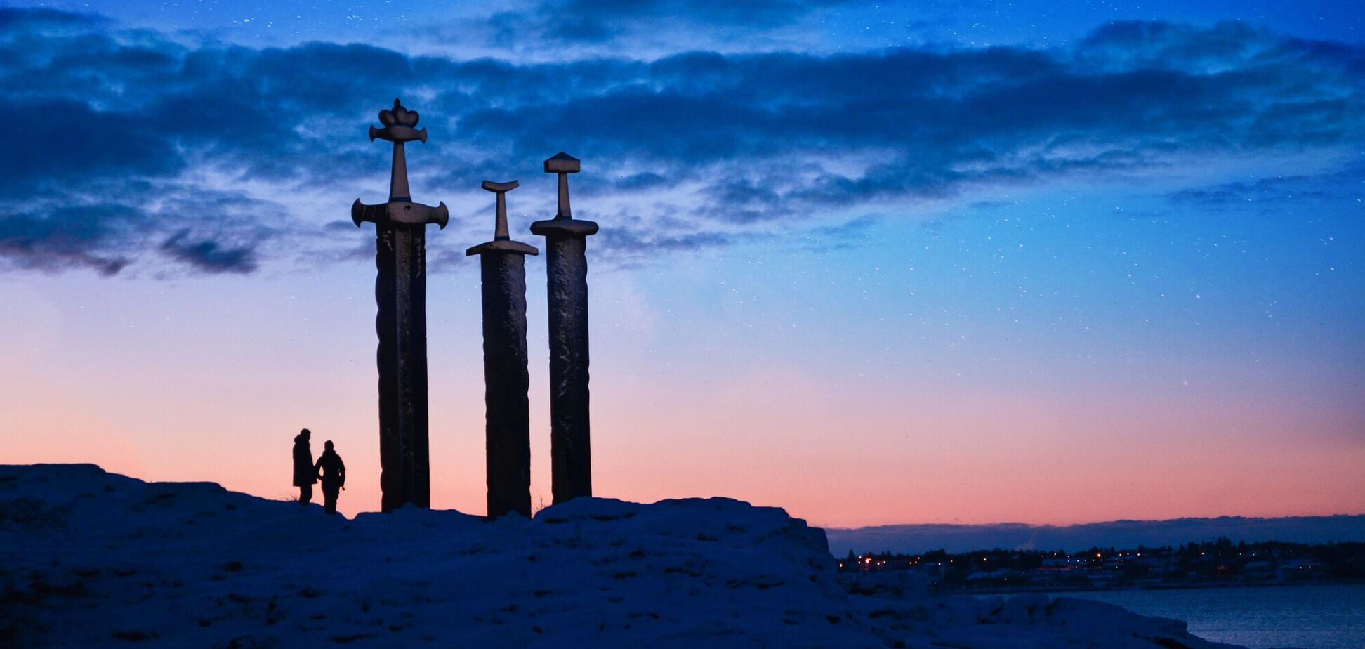 Знайдений у Норвегії курган вікінгів датується V століттям. Ілюстрація