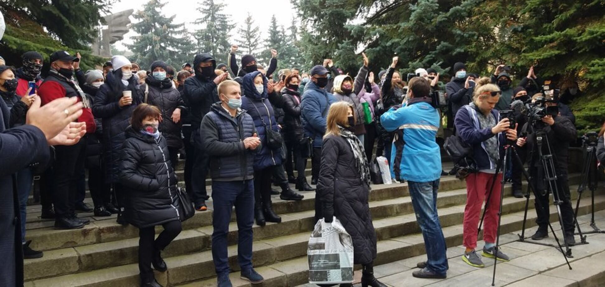 У Рівному дозволили працювати під час вихідних