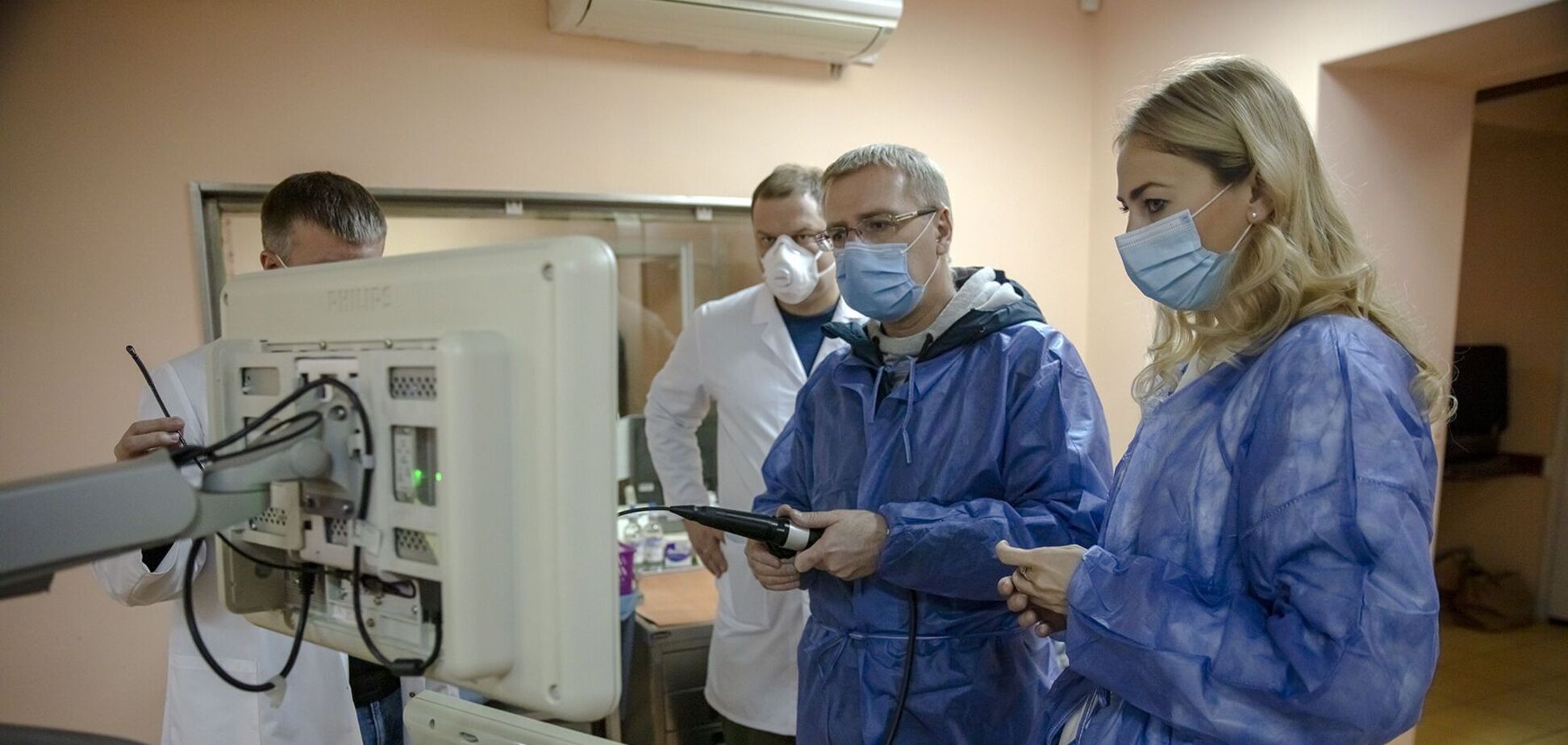Абоненти 'Київстар' допомогли придбати медобладнання для інституту Амосова