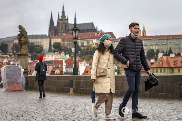 Чехия вводит тотальный карантин из-за пандемии COVID-19