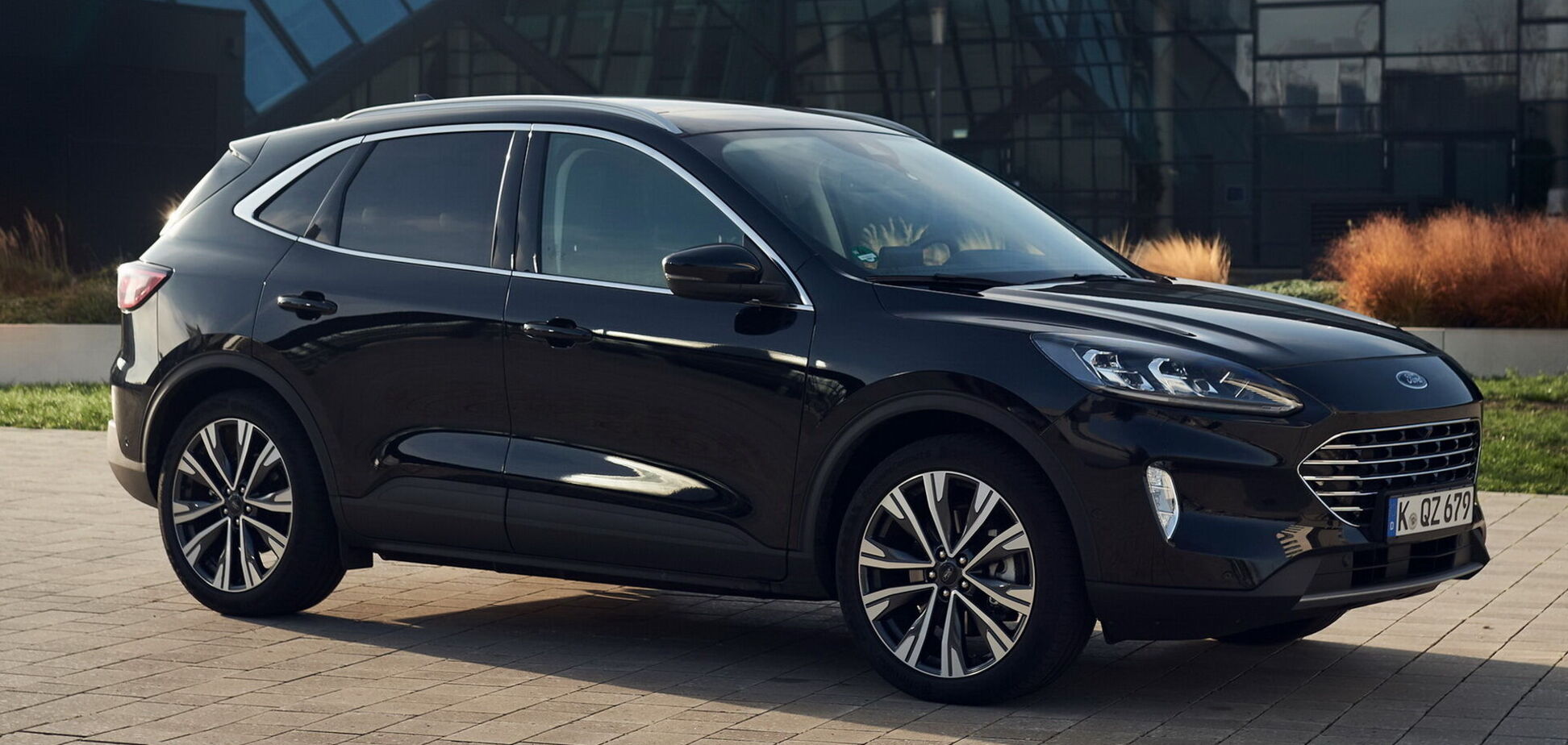 Ford начал выпуск кроссовера с запасом хода 1000 км и объявил его цену