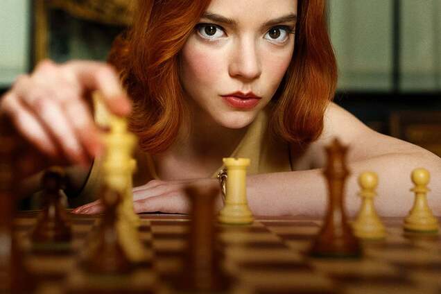 Кадр из сериала 'Ход королевы'