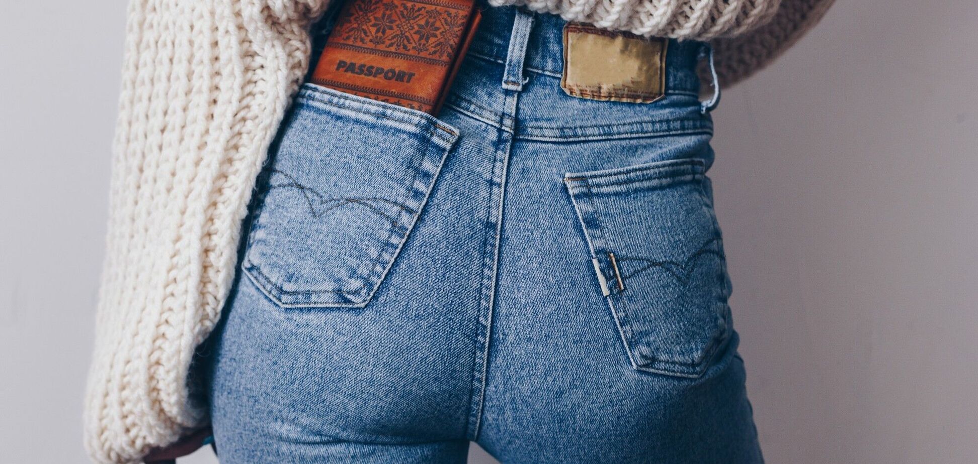 Названо моделі джинсів, які чоловіки вважають найсексуальнішими