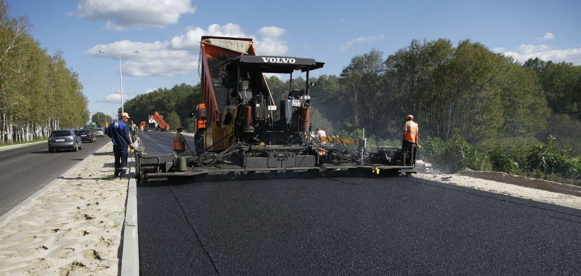 В Україні триває масштабний проект з будівництва та ремонту доріг