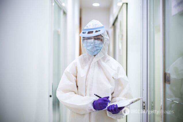 Инфекционист о ситуации в киевском стационаре: скорые безостановочно привозят больных, врачи сходят с ума от нагрузки