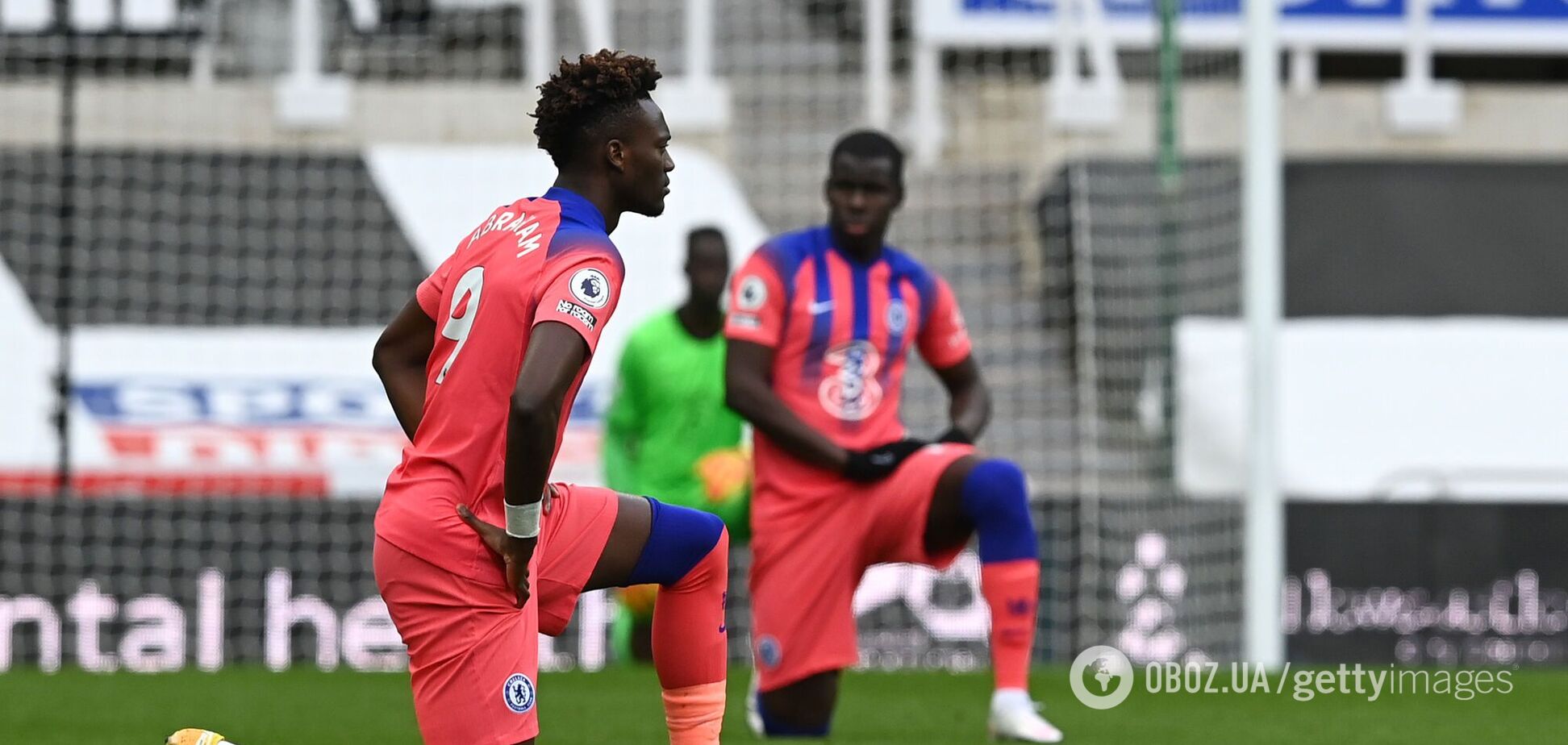 Игроки 'Челси' встали на одно колено в поддержку Black Lives Matter