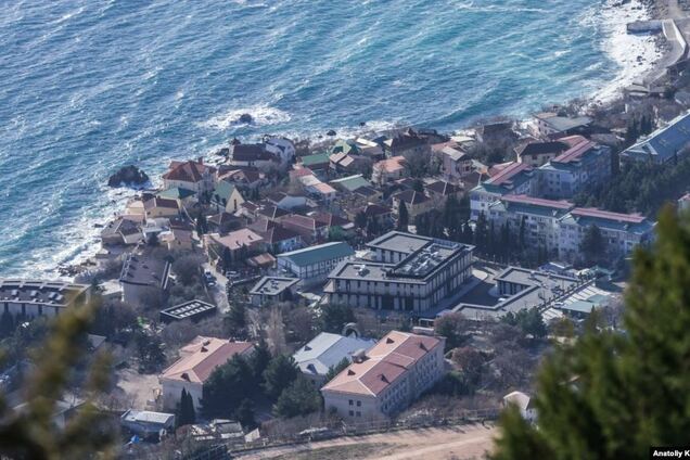 Вид на Фарос