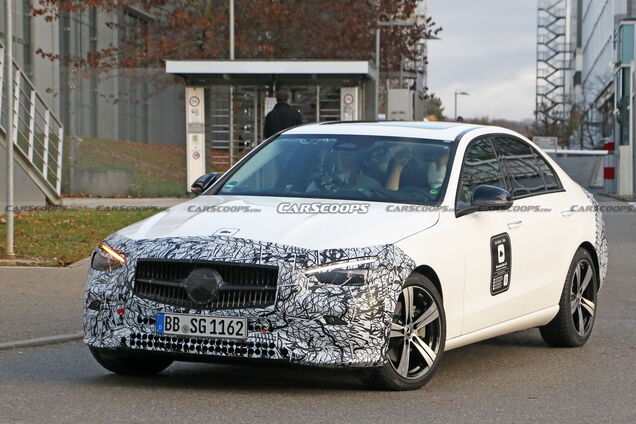 Mercedes-Benz C-Class готовится к своему дебюту