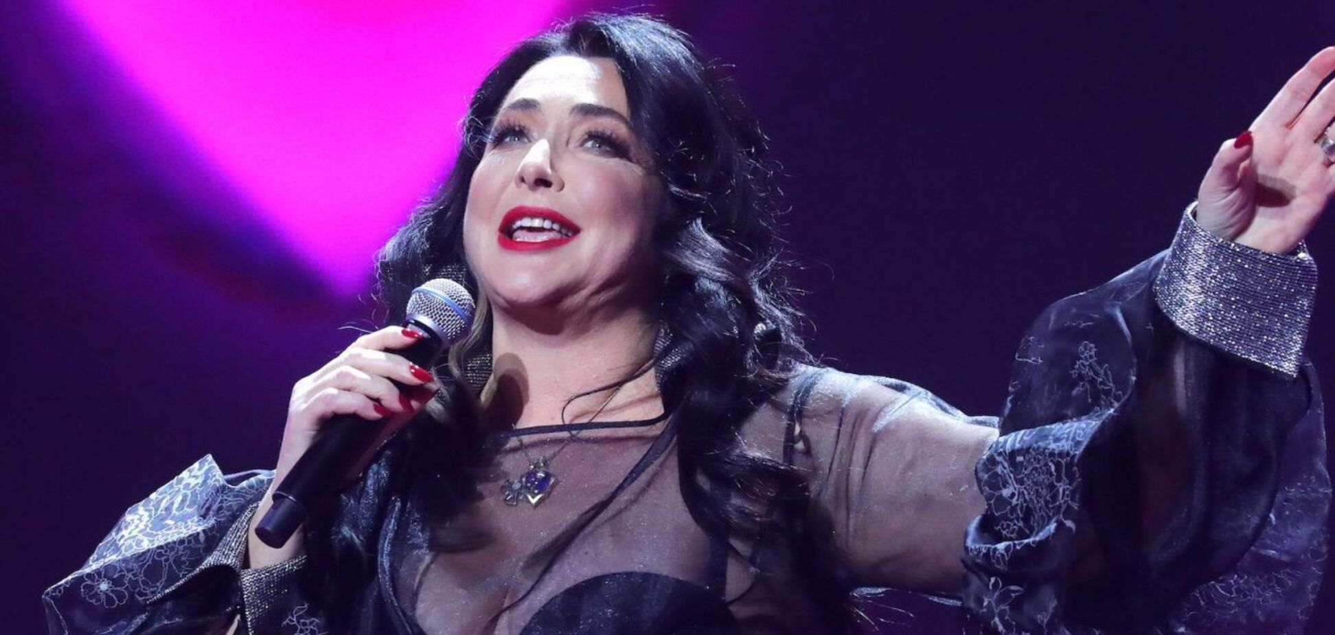 Певица Лолита попала в ДТП в Москве. Видео