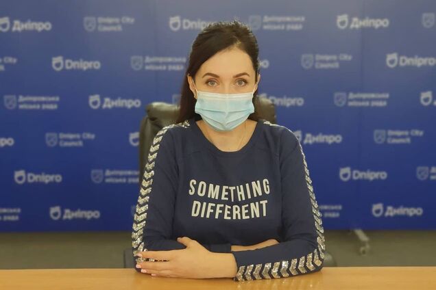 Олена Герасименко під час брифінгу