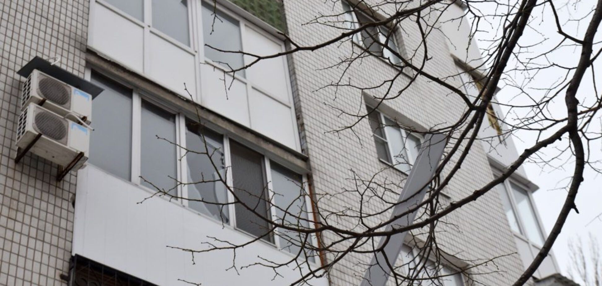 В Киеве инкассатор обстрелял многоэтажку