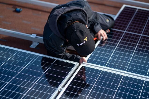 Специалисты YASNO рассказали об установки солнечных электростанций для частных клиентов