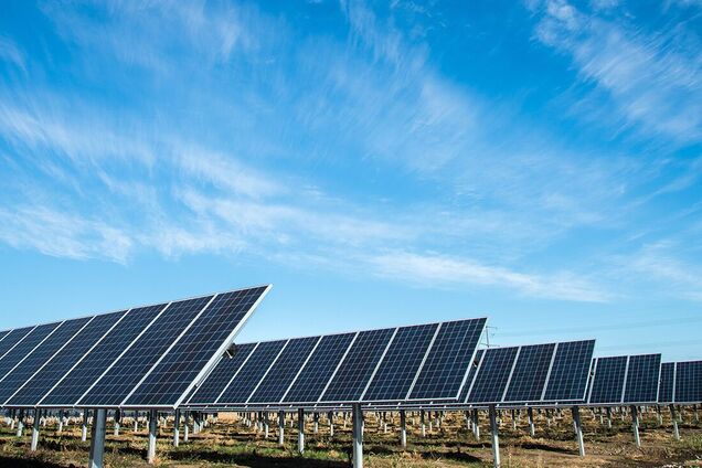 Правительство обязалось погасить долг перед 'зелеными' инвесторами в текущем году