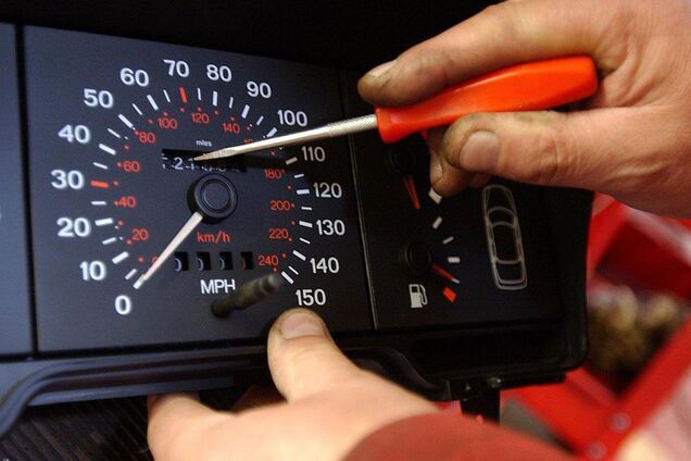 Названы автомобили, в которых чаще всего скручивают пробег