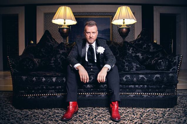 Антин Мухарский показал свой дом