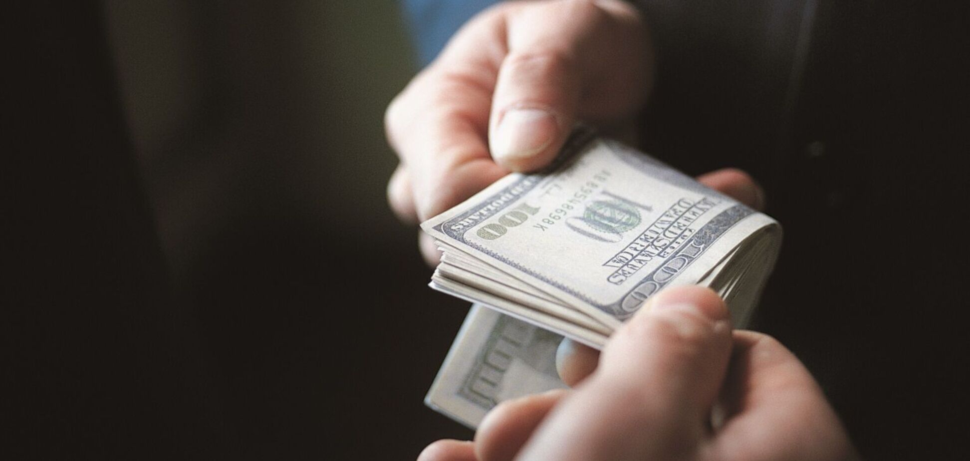 Українці оцінили рівень боротьби з корупцією