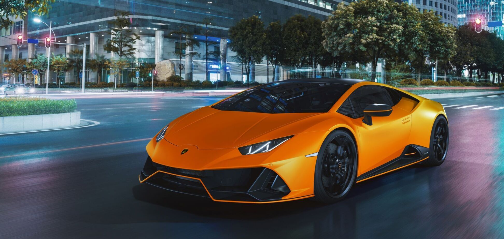 Lamborghini показала 'гламурные' версии суперкара Huracan