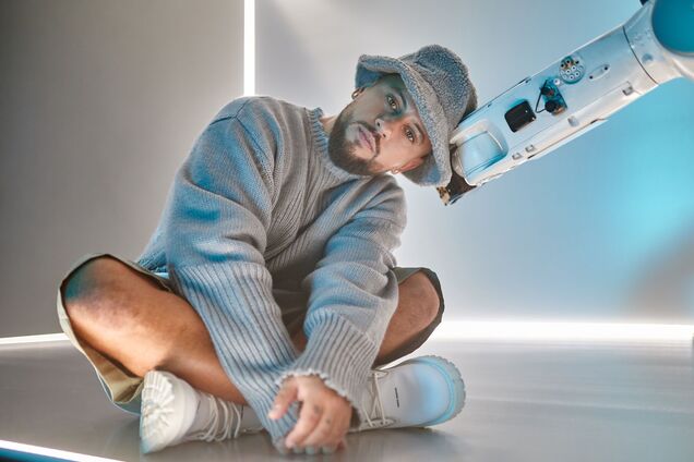 MONATIK презентовал клип 'РитмоLOVE'