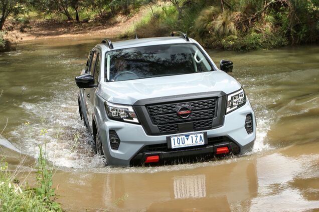 Nissan представил обновленный пикап Navara