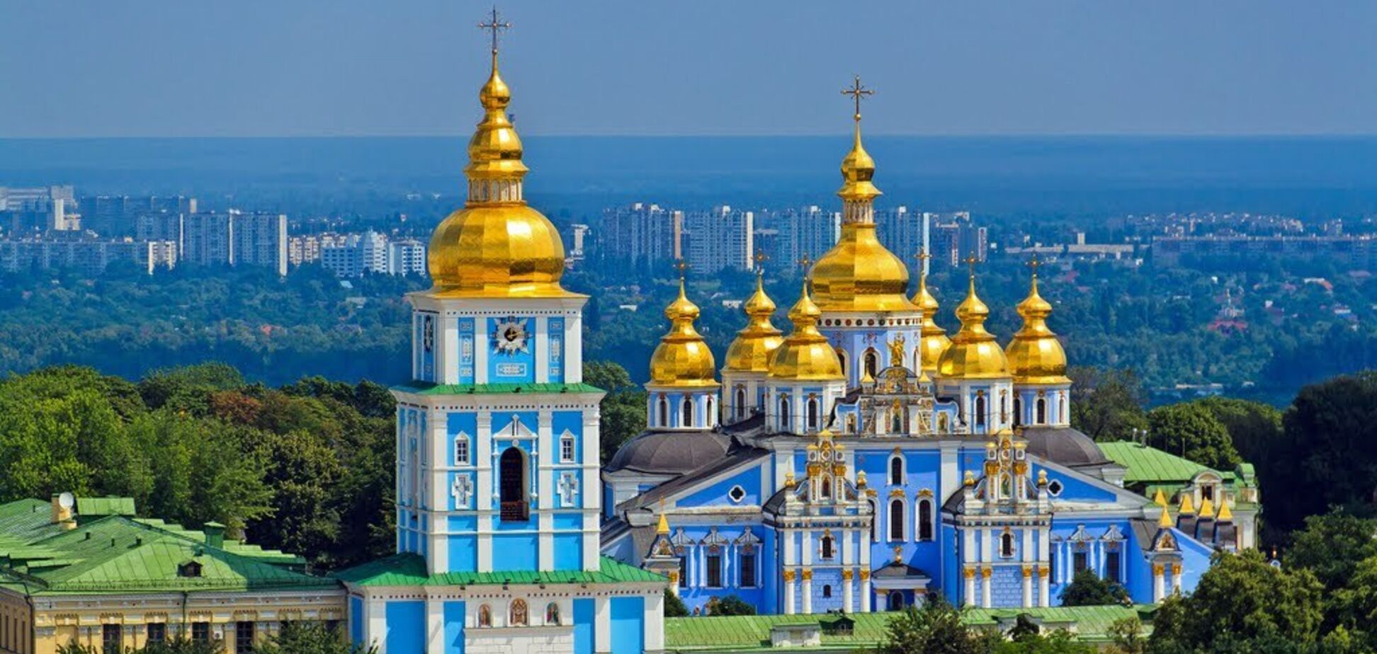 У мережі показали, що дивом уціліло після руйнування Михайлівського монастиря в Києві