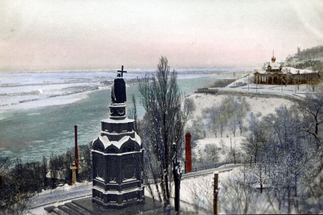 Украинцам показали, как зимний Киев выглядел на старинных открытках