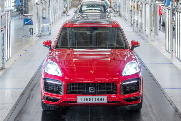 Компанія Porsche випустила мільйонний Cayenne