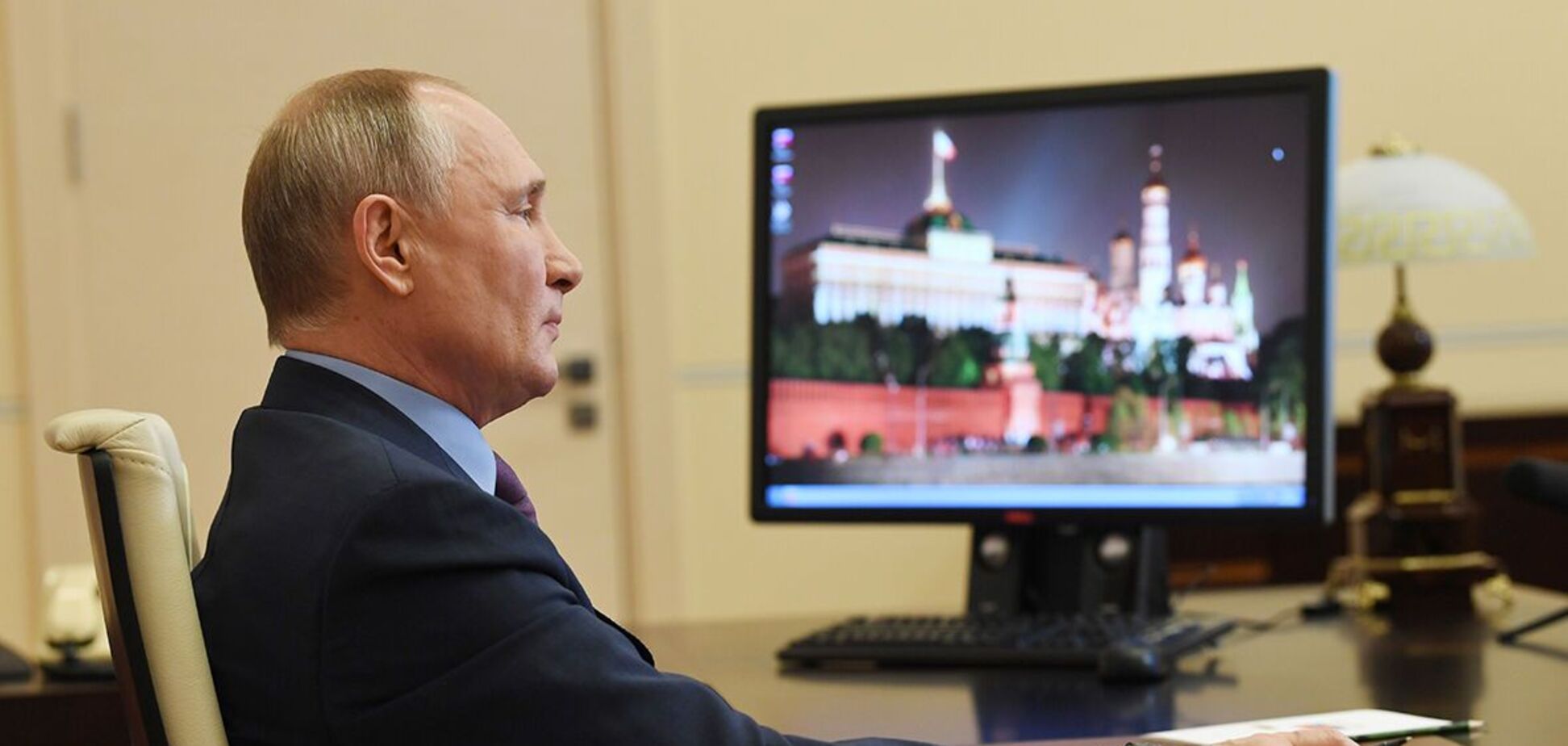 Путин лжет, прикидывается или откровенно глумится