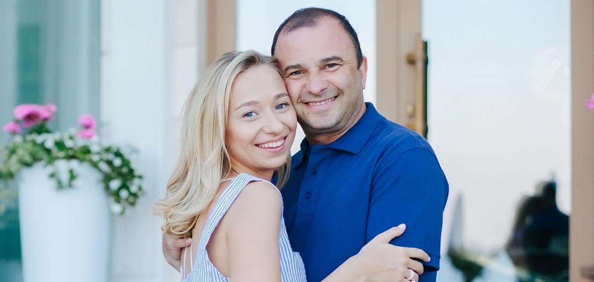 Фанати Павлика заговорили про вагітність його дружини