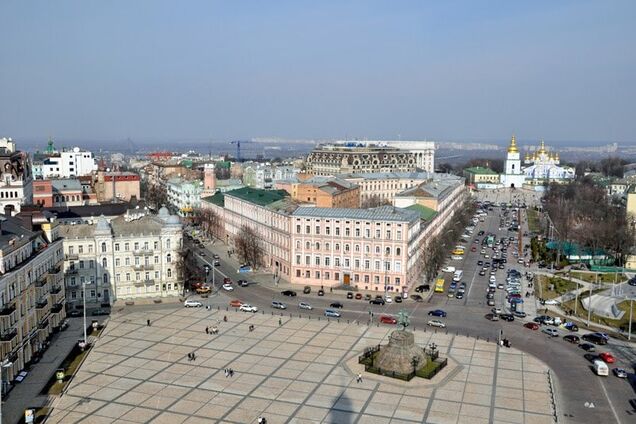 Як виглядала Софійська площа в Києві 40 років тому: раритетне фото