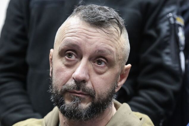 Суд розглядав зміну запобіжного заходу Антоненку