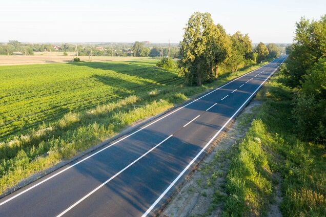 'Укравтодор' отчитался о рекордном количестве отремонтированных и построенных дорог