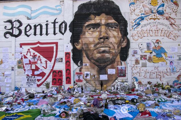 Мурал с Марадоной