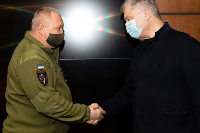 Порошенко встретился с генералом Марченко