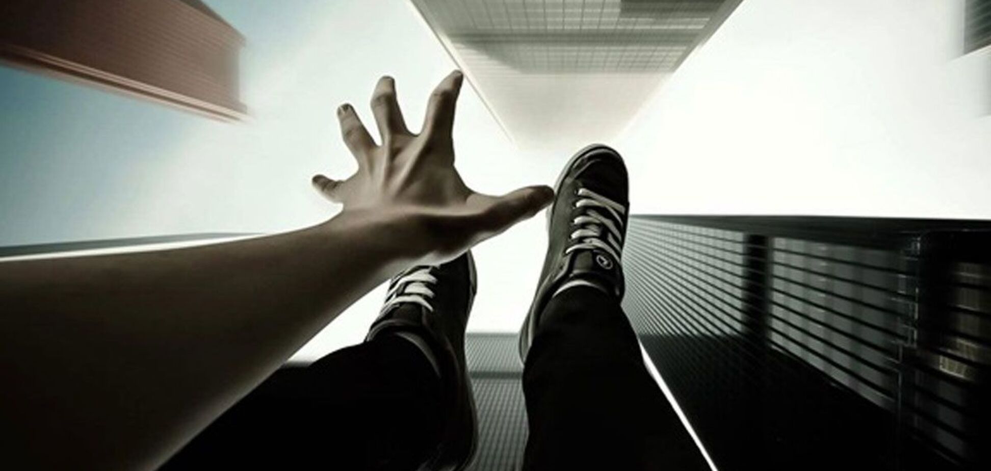 Підліток стрибнув із семиповерхівки