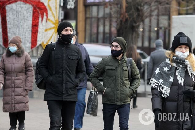 Украинцы поддержали введение локдауна на новогодние праздники – опрос